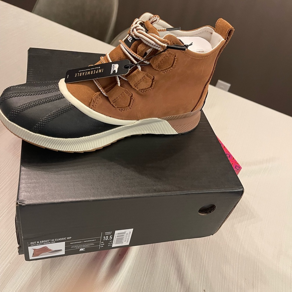 Brand New Sorel Out N About size 10.5